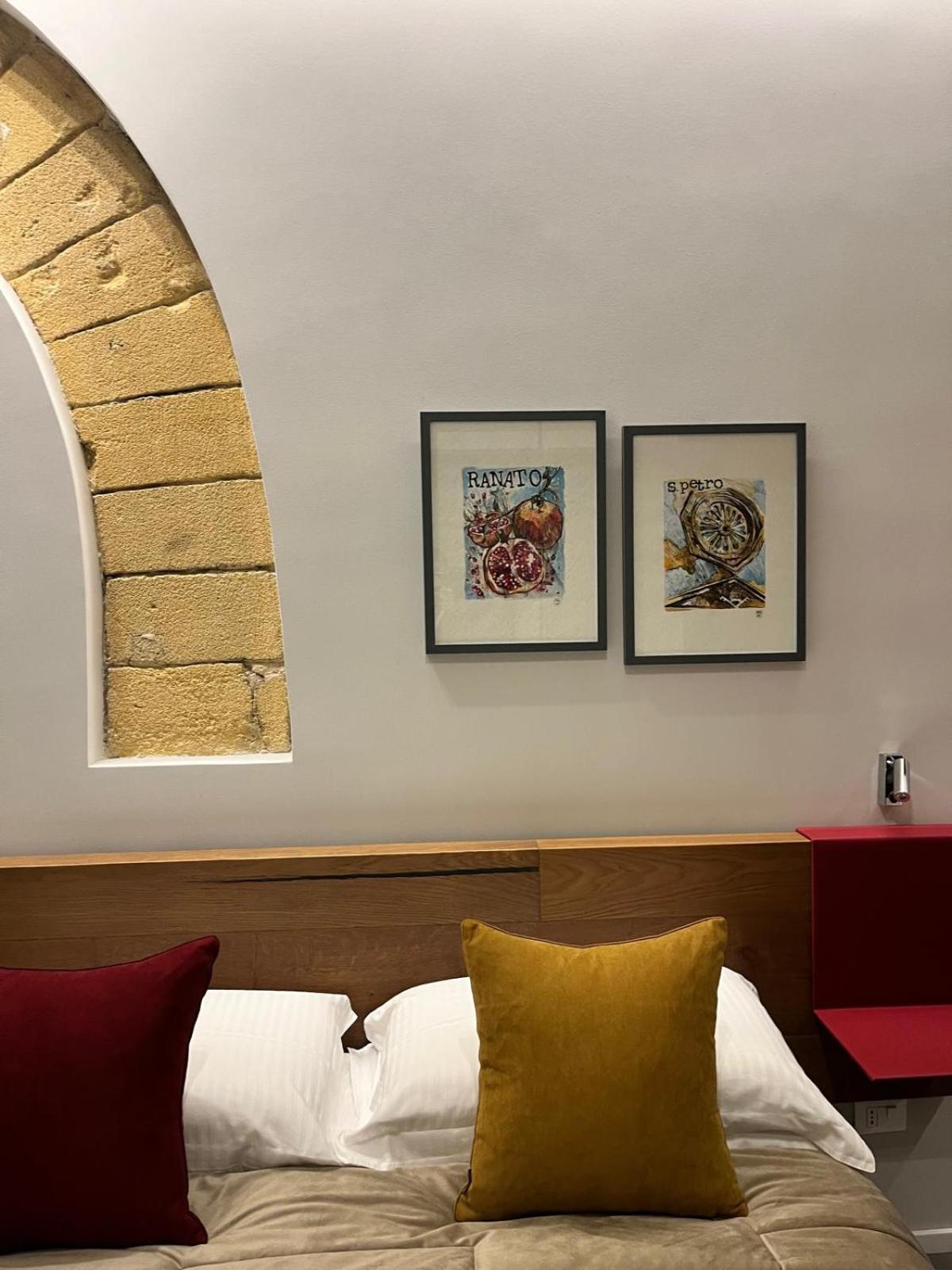 Rosy Room Design Marsala Bagian luar foto